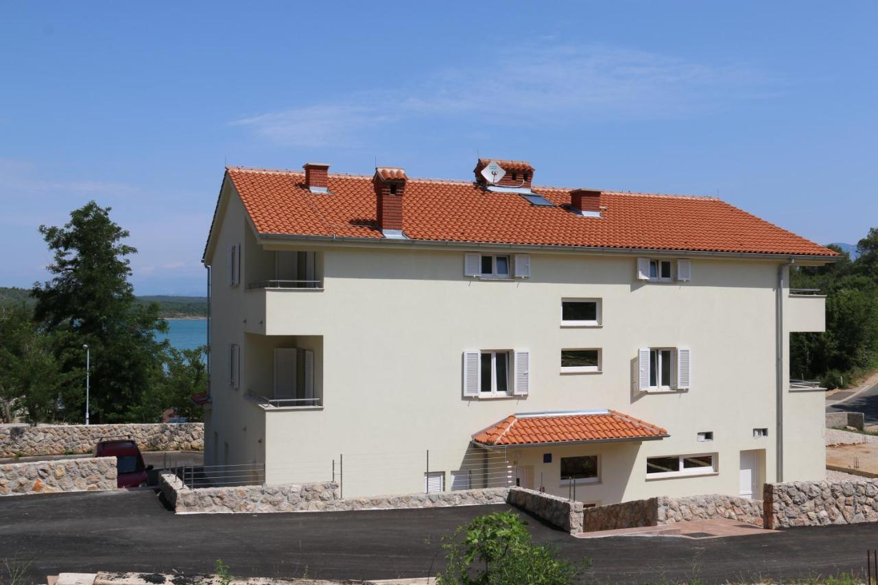 Apartments Sucic Iva I Tea Солине Экстерьер фото
